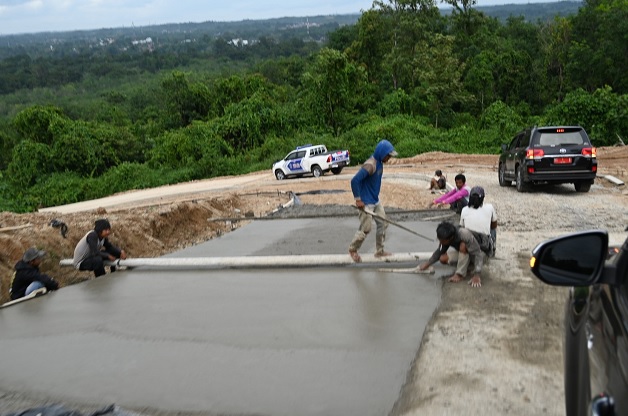 Luas Sekali, Pembangunan Jalan Menuju Perkantoran Pemerintah Kabupaten Lahat yang Baru