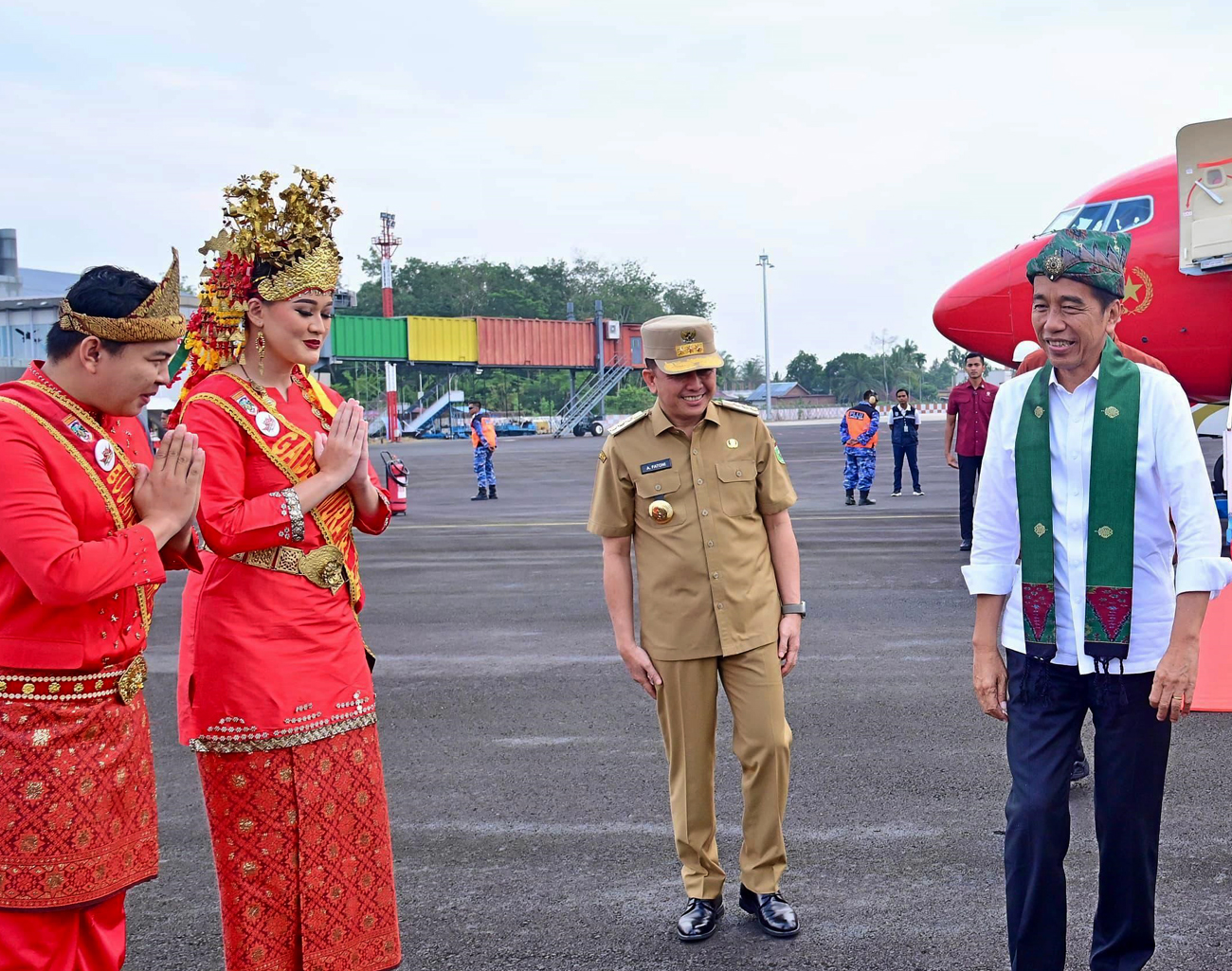 Pj Gubernur Agus Fatoni Sambut Kedatangan Presiden Jokowi Kunjungan Kerja ke Sumsel