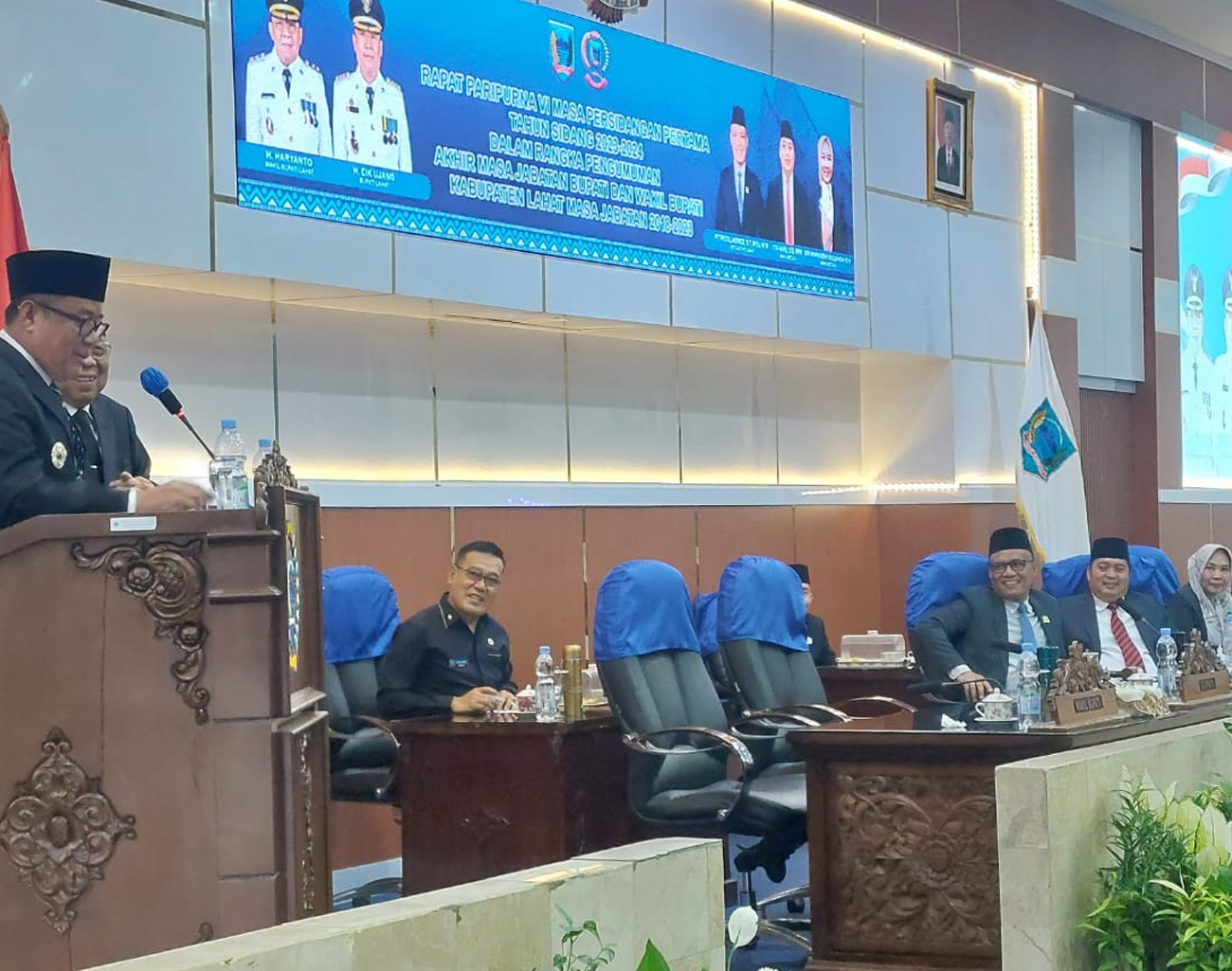 Sidang DPRD Lahat Tentang Akhir Masa Jabatan Bupati, Inilah Sambutan Ketua DPRD dan Bupati Cik Ujang