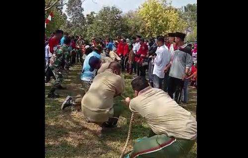 Tim Koramil 405-02 Merapi Juara Tarik Tambang