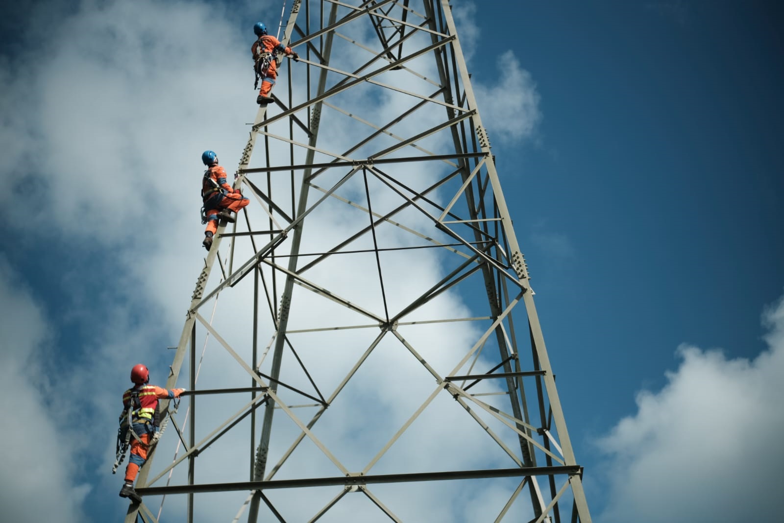 Sepanjang 2023 PLN Genjot Infrastruktur Kelistrikan, Kini Kapasitas Listrik Nasional Capai 72.976,30 Megawatt