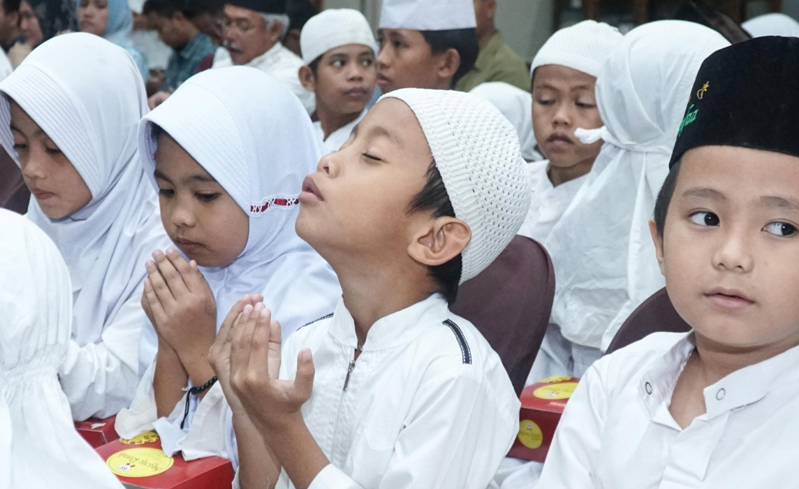 YBM PLN UID S2JB Gelar Kegiatan Berbagi di Bulan Ramadhan, Ribuan Penerima Manfaat Tersenyum Bahagia