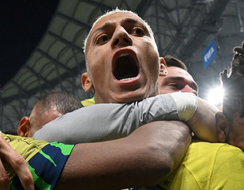 Cetak 2 Gol, Richarlison Dapat Pujian Mantan Striker Brasil Ronaldinho