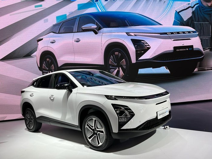 Ini Daftar 3 Mobil Listrik Terbaik 2026, Futuristik dan Bertenaga Besar