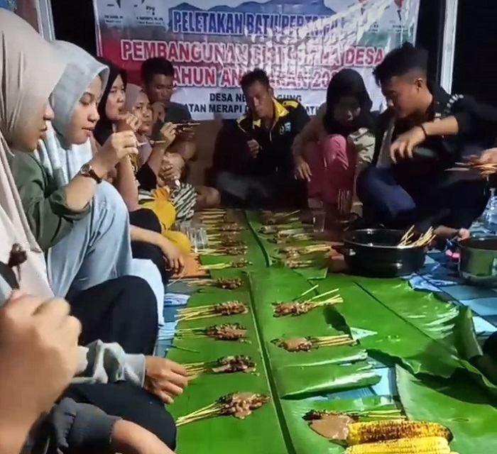 Meriahkan Malam Tahun Baru, Desa Negeri Agung Penuh Keakraban