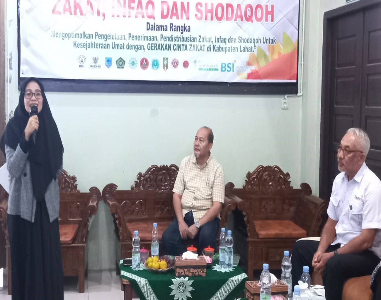 Ria Agustina Kupas Tuntas Zakat, Infaq, dan Sedekah, Bimteks Lazismu Lahat, Hadirkan Dosen UIN Raden Fatah