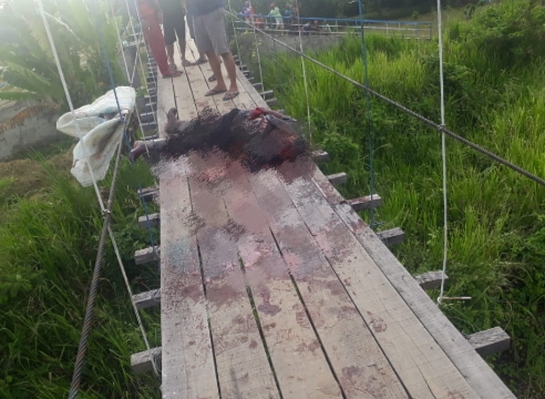 Mayat Dugaan Korban Pembunuhan di Jembatan Gantung Jati
