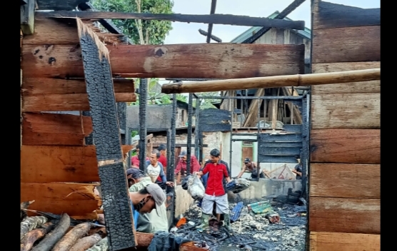 Rumah Hangus Diduga Akibat Anak Main Korek Api di Kasur