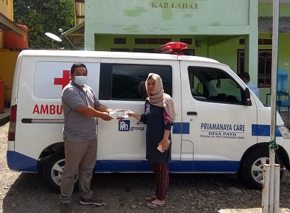 Desa Payo Dapat Mobil Ambulance dari Priamanaya Group