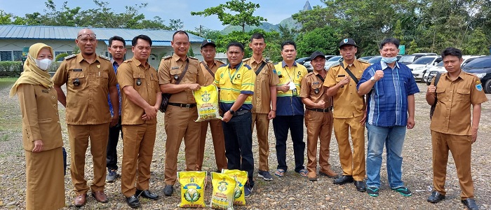 PT BAU Salurkan 5.800 Sembako untuk 11 Desa se-Kecamatan Merapi Barat dan Petugas Kebersihan di Kota Lahat