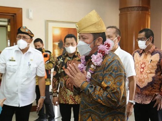 Rakorgub Bersama Kepala Bappenas, Herman Deru Usulkan Percepatan Pembangunan Pelabuhan Tanjung Carat