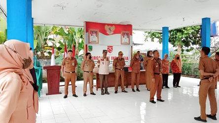 Sekda Fauzan Ikut Apel di Kantor Camat