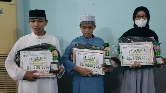 Tiga Siswa Emirates Islamic School Lahat Juara Lomba Hafidz Qur’an