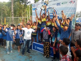Turnamen Priamanaya Group Volleyball Sukses. Juaranya, Tim Putra Payo dan Tim Putri Cecar