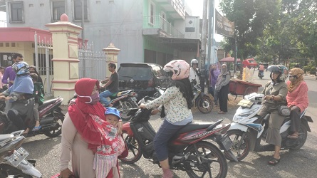 Warga Kecele Operasi Pasar Migor Diundur