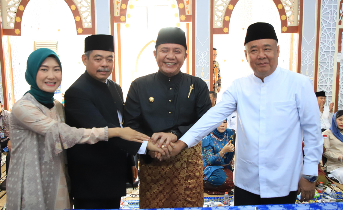 Gubernur Herman Deru Resmikan Masjid Jami Cahaya Ar-Rohman Lebak Budi Lahat di Dusun Cik Ujang