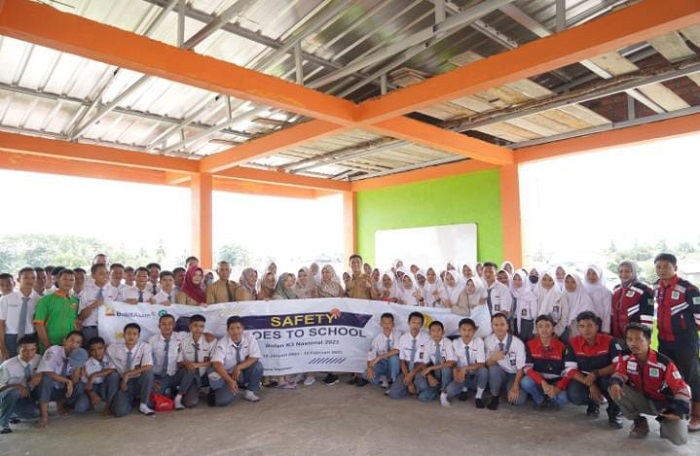 Bulan K3 Nasional, PTBA Gelar Safety Goes to School di SMK Cendekia Unggul