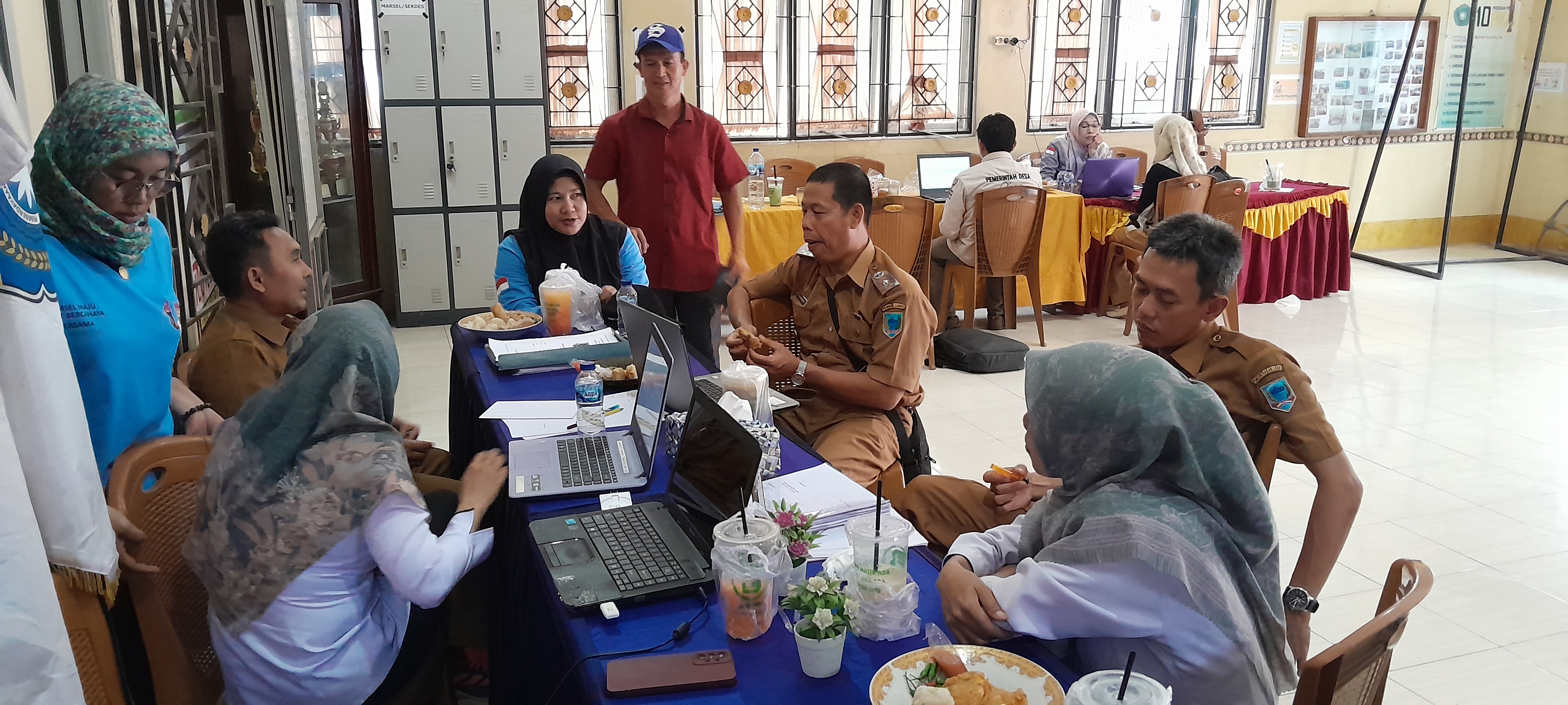 Kunjungi Desa Banjar Sari, Ini Yang Di Lakukan Tim Monev Kecamatan Merapi Timur