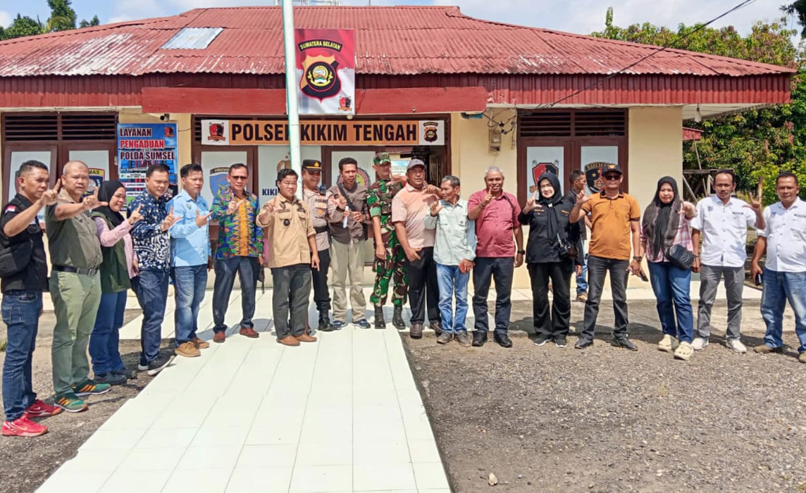 Heribertus Minta Maaf atas Ucapan Kontroversial, Lakukan Tepung Tawar dengan Menyembelih  Seekor Sapi