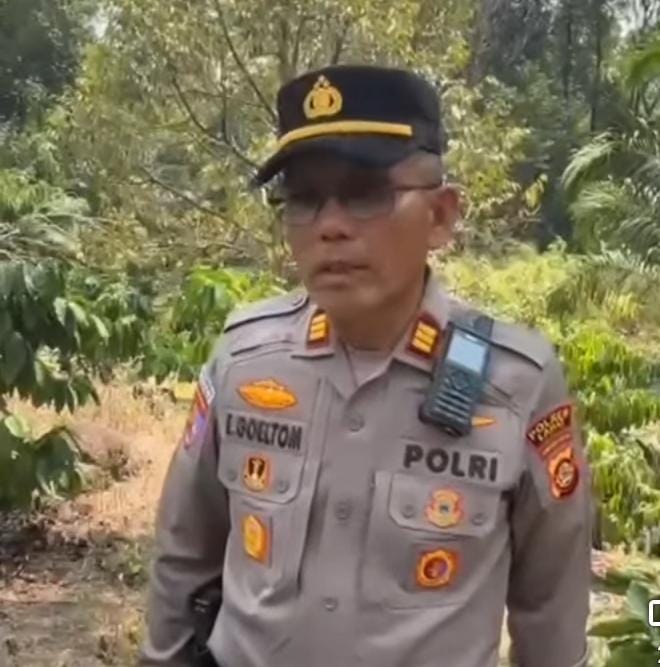 Medan Ekstrem, Kapolsek Merapi Barat Bersama Forkopimcam Padamkan Karhutla di Bukit Senubut