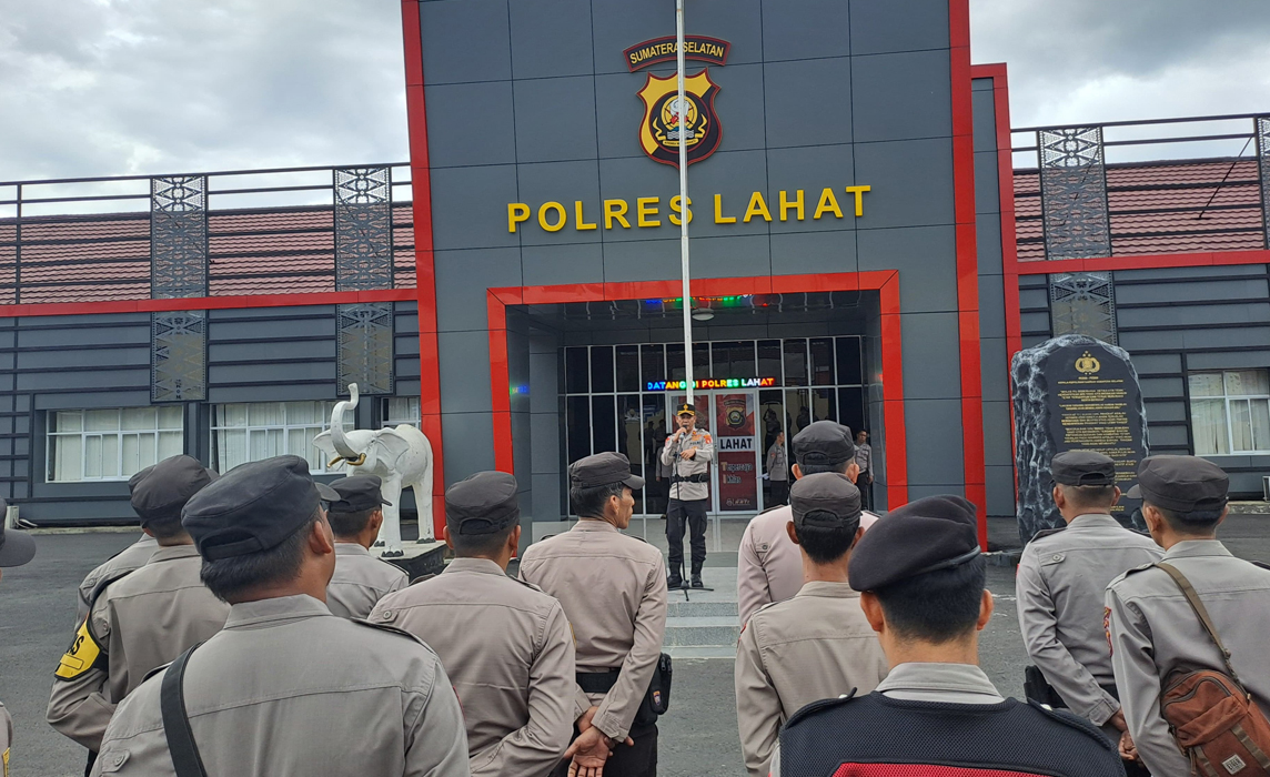 Pelepas Personel BKO Polres Lahat untuk Pengamanan TPS di Polres Empat Lawang