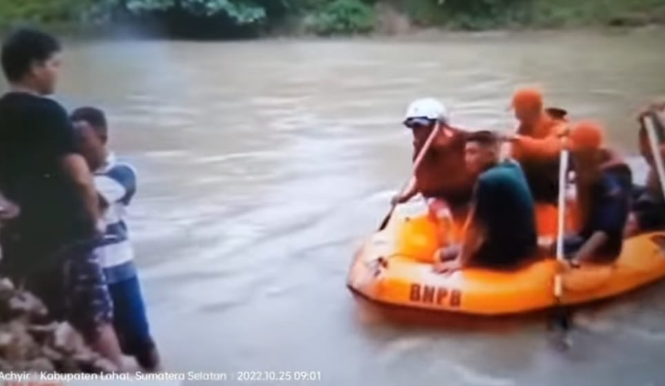 Tenggelam di Lubuk Larangan, Seorang Bocah SD Ditemukan di Sungai Kikim