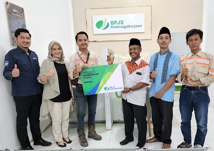 PT Riung Mitra Lestari Serahkan CSR Program GN Lingkaran BP JAMSOSTEK, Untuk 100 Pekerja Rentan