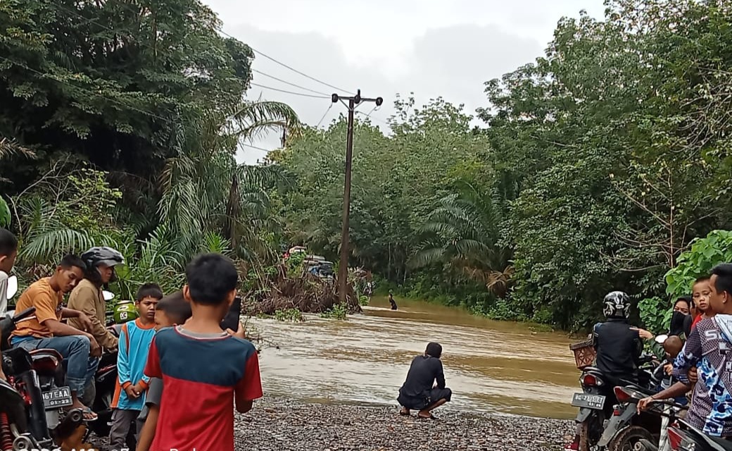 Selama Bertahun-tahun Jika Hujan Deras Dua Desa di Kabupaten Lahat ini Terisolir, Butuh Perhatian Pemerintah