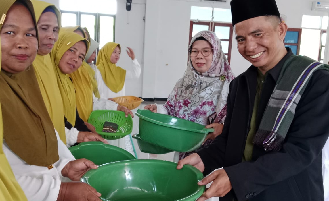 Senangnya Ibu ibu 10 Desa, Dapat Siraman Rohani Sebulan Sekali, Kegiatan Pengajian BKMT Lahat Selatan