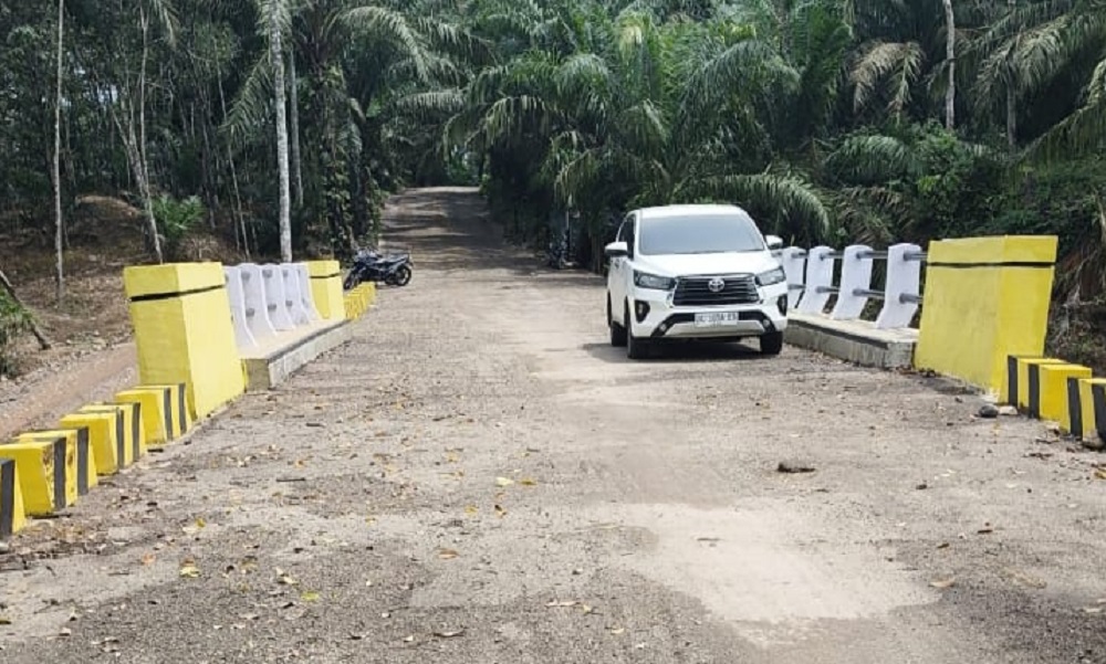 Wajah Baru Jembatan Sadan Simpang Dumer: Akses Penting Lima Desa di Kikim Barat Dipermak Permanen