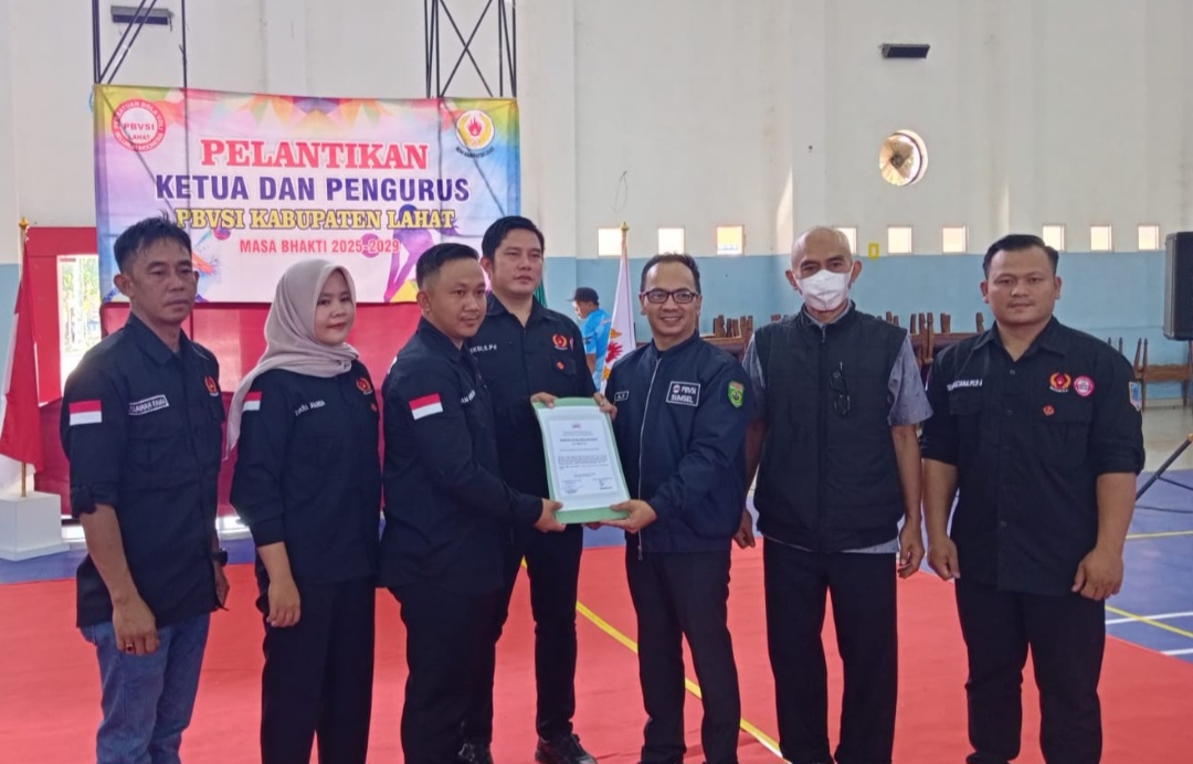 Pengurus PBVSI Lahat Resmi di Lantik Siap Majukan Cabor Bola Voli Lahat