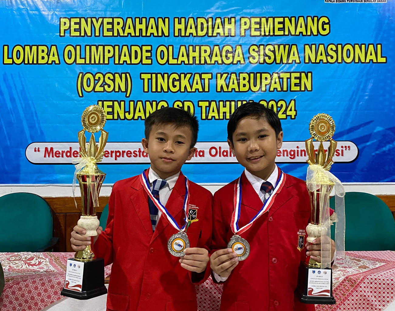 SD Emirates Islamic School Raih 2 Medali Perak Lomba O2SN Jenjang SD se Kabupaten Lahat Tahun 2024