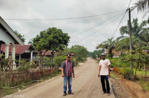 Bupati Lahat seperti Penyelamat Atas Kemajuan Infrastruktur Jalan di Kecamatan Kikim Barat