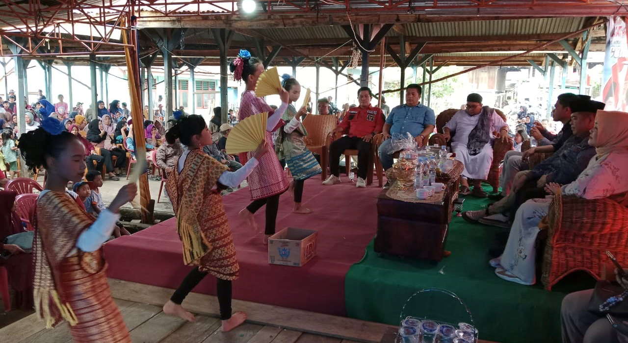 Sholawat Busyro dan Tarian Palembang Darussalam Sambut Kehadiran YMBM di Singapure