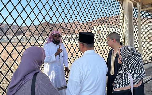 Usai Kunjungan ke Bukit Uhud Anies Baswedan Membuat Tulisan Menyentuh Banget