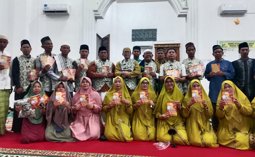 Buku Rahasia Menggapai Keberkahan dan Jas Koko Liem Laris Manis