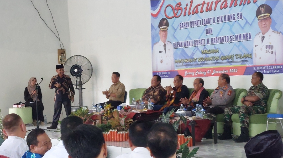 Masyarakat Gumay Talang Doakan Bupati Lahat H Cik Ujang Maju Dua Periode