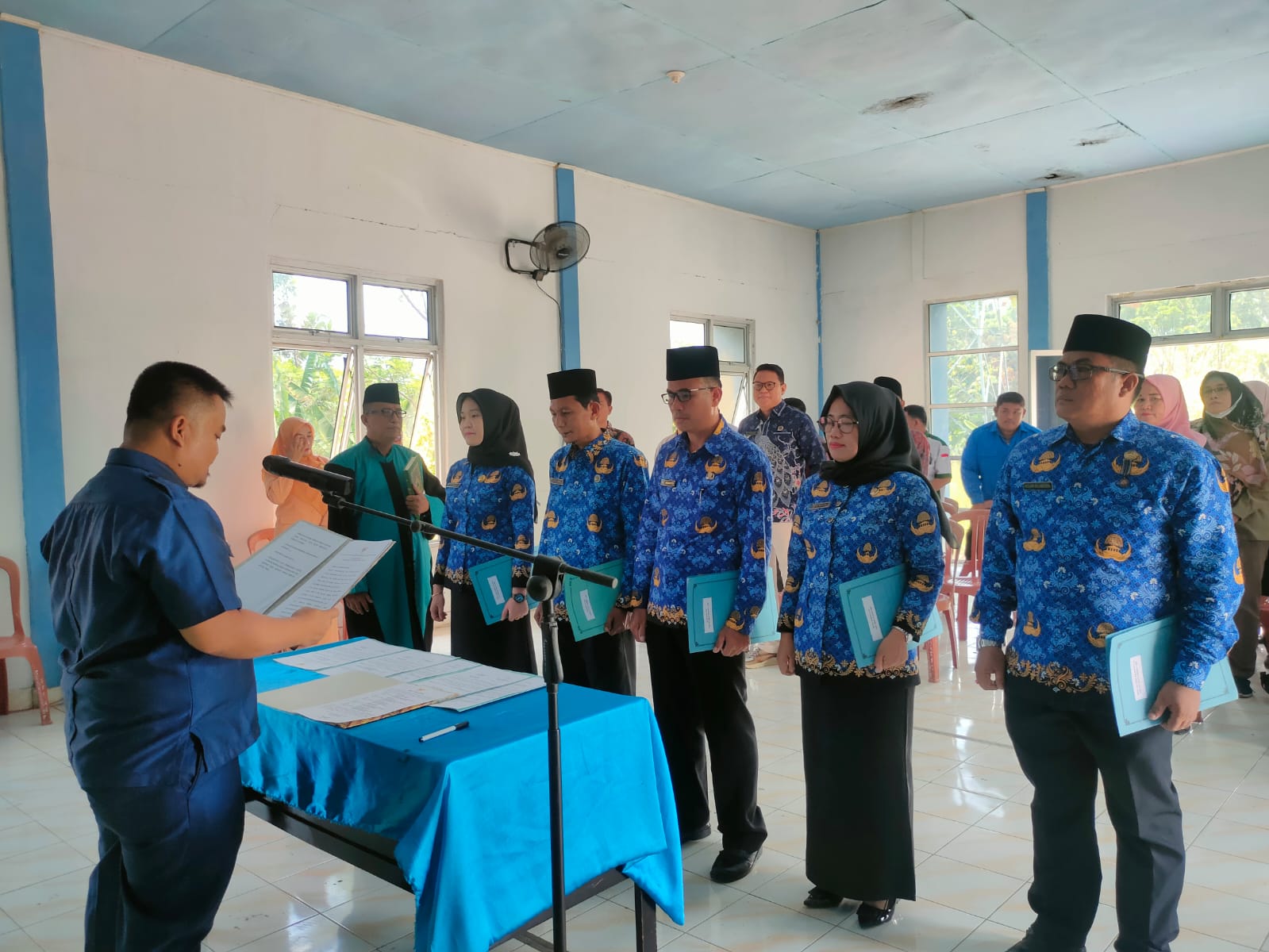Camat Merapi timur Lantik 5 Pejabat Kecamatan,Kasi Ekobang Pindah ke Dinas Perhubungan Lahat