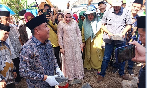 Peletakan Batu Pertama Pembangunan Masjid Raudhatul Ubudiyah di Desa Banjar Sari, ini Pesan Bupati Lahat