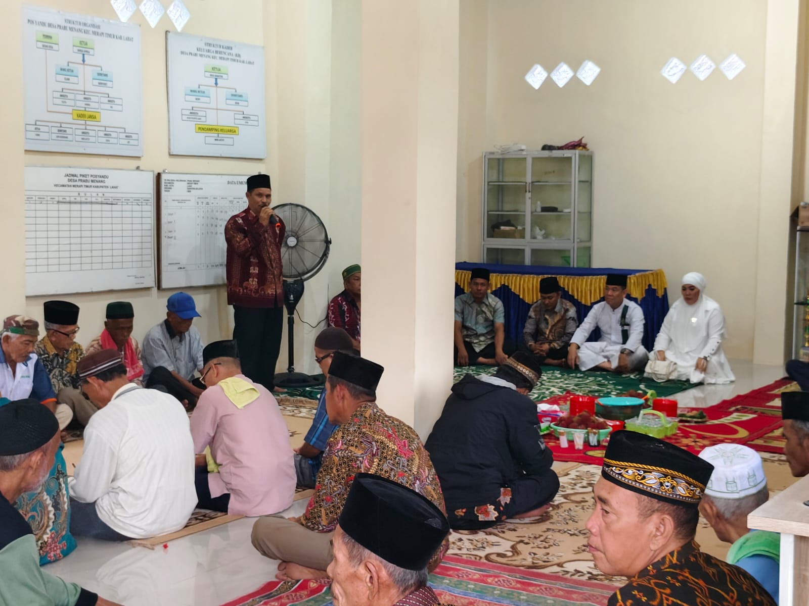 Jelang Bulan Ramadhan Masyarakat Desa Prabu Menang Gelar Ruwahan Sekaligus Syukuran Kantor Baru