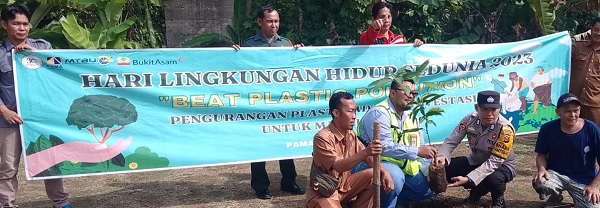 Desa Gunung Kembang Diprediksi Jadi Sentra Buah, Dapat Bantuan PT Pamapersada Nusantara 