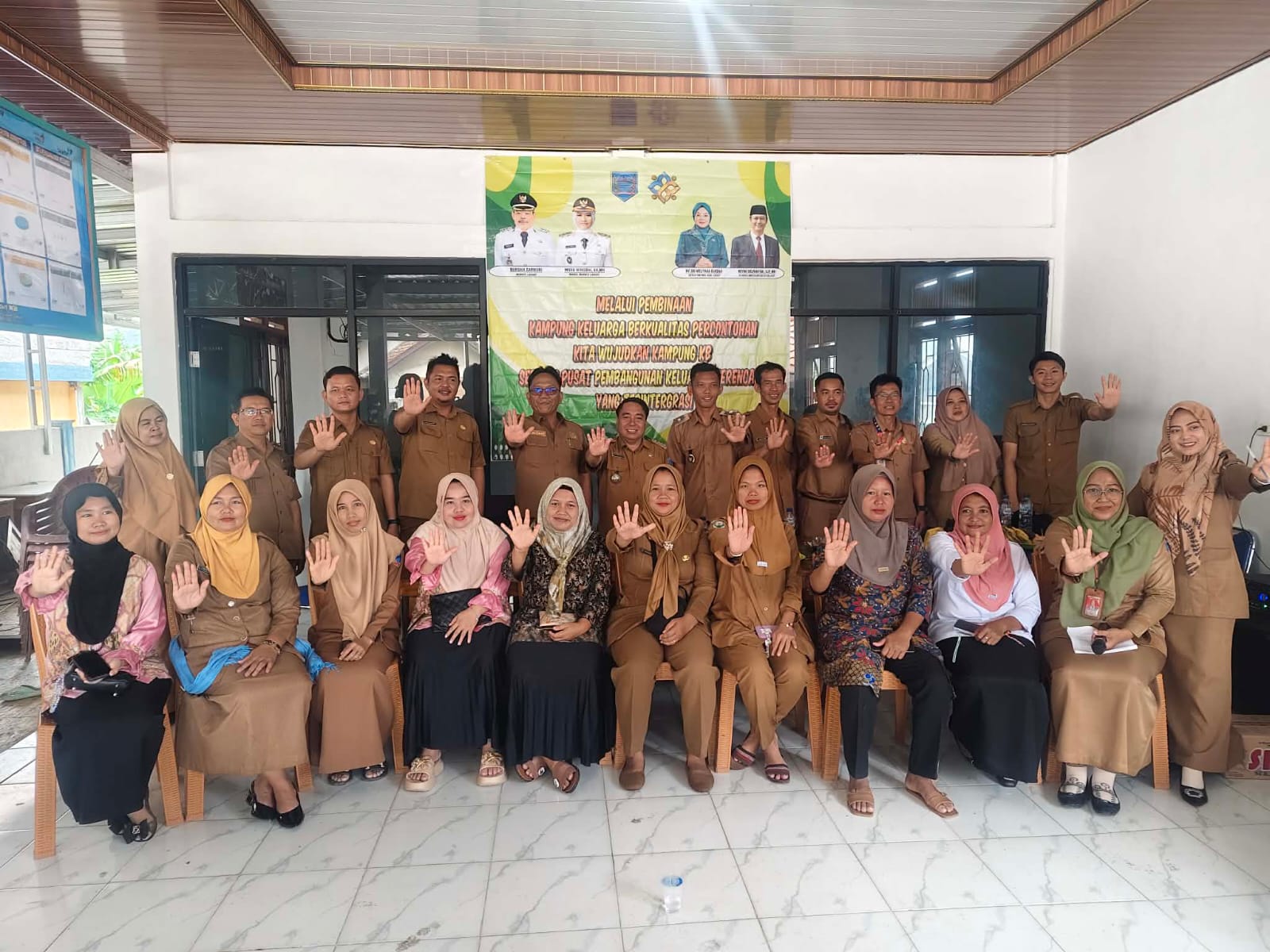 BKKBN Berikan Pembinaan ke Desa Pulau Beringin Sebagai Kampung KB Berkualitas Percontohan