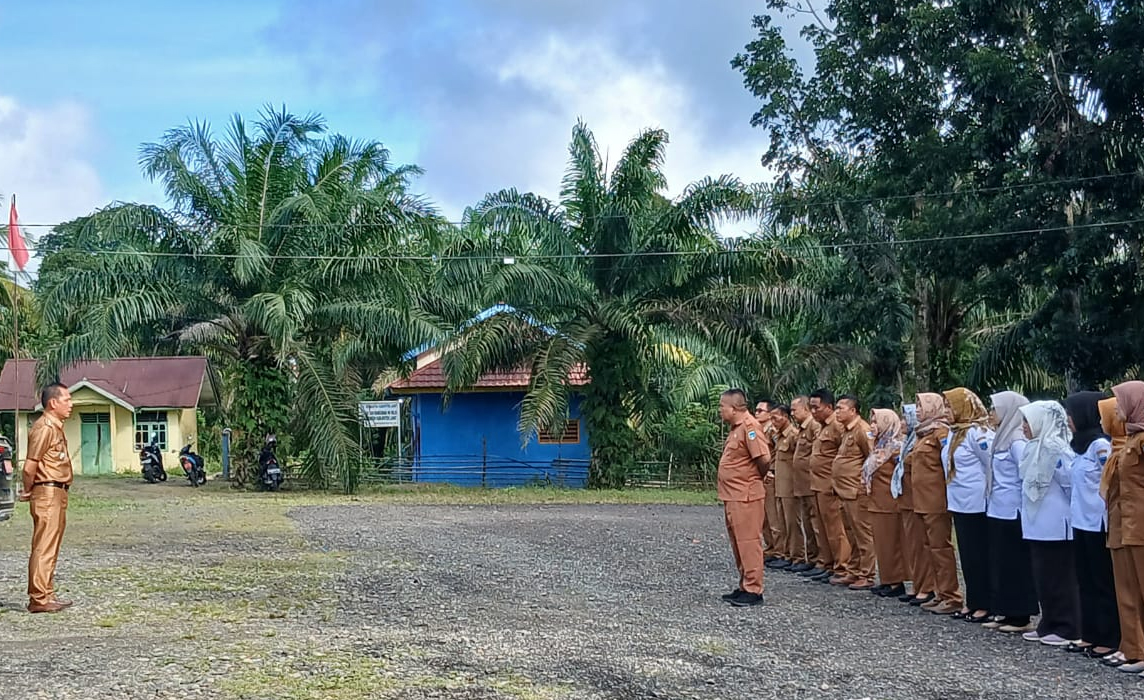 Kantor Camat Kikim Tengah Lahat Apel Bersama Pasca Libur Idul Fitri 1446 Hijriah