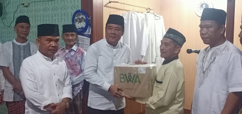 Bupati Lahat Cik Ujang Persilahkan Warga Bersilaturahmi Kepadanya