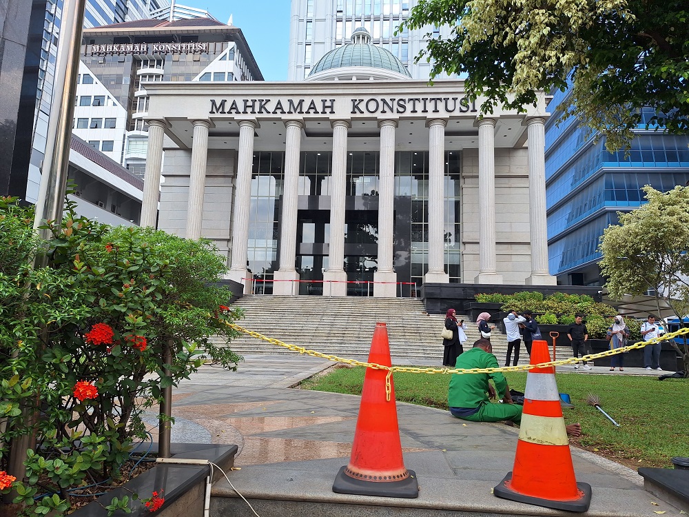 MK Larang Anggota Polri Aktif Menduduki Jabatan Sipil; Polisi harus Mengundurkan Diri atau Pensiun