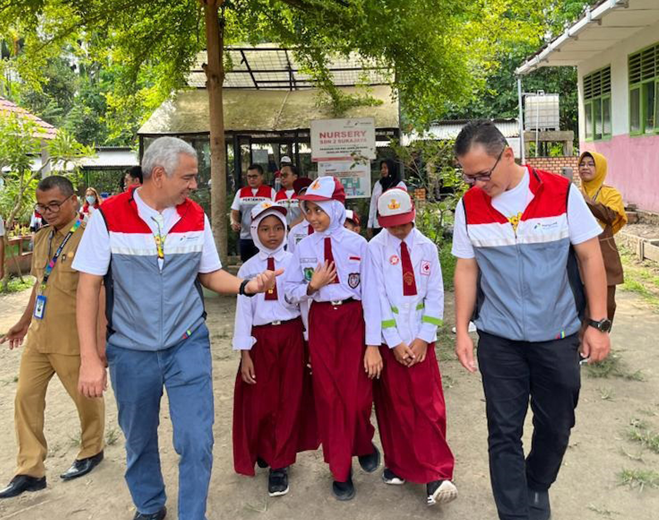 Dirut Pertamina Hulu Rokan Chalid Said Salim Tinjau Realisasi Program Sekolah Lestari Berbasis Teknologi