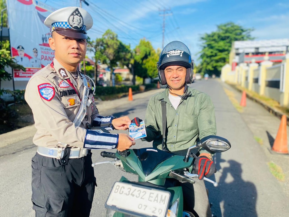 Operasi Zebra Musi 2025, Satlantas Polres Lahat Berikan Teguran Humanis Kepada Pengendara