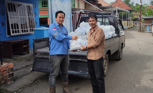 Sambut Ramadhan, PT Banjarsari Pribumi (Titan Group) Salurkan 1.000 Paket Sembako di Kecamatan Merapi Timur