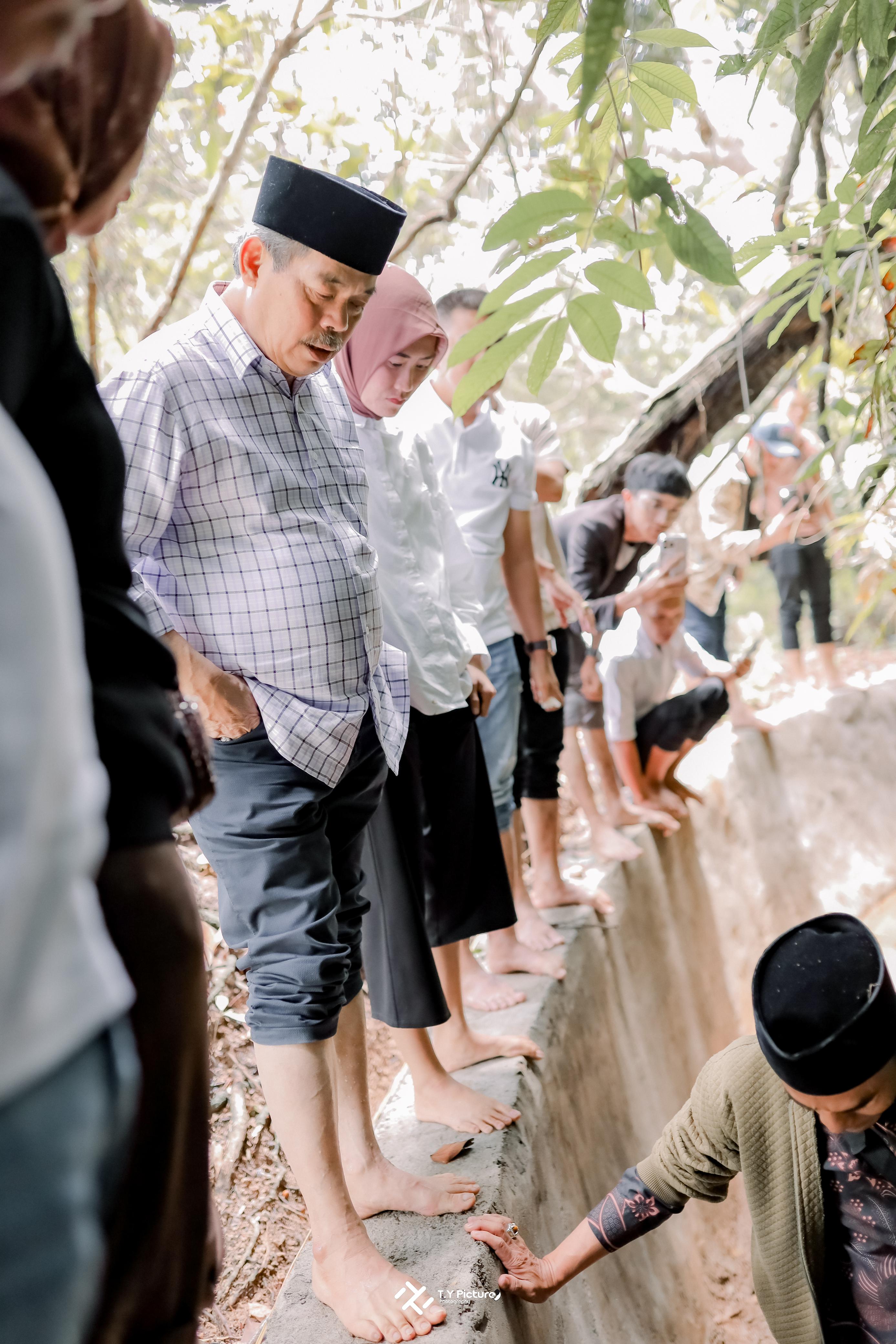  Bursah Zarnubi dan Widia Ningsih Kunjungi dan Pastikan Kondisi Irigasi  Berfungsi Dengan Baik