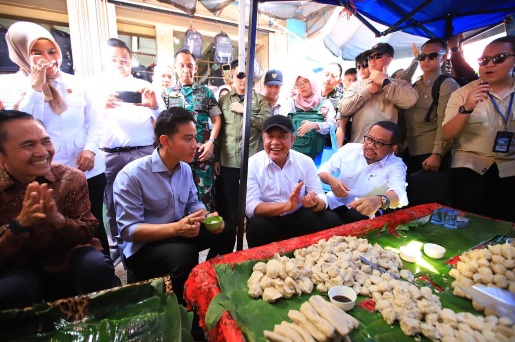 Wapres Gibran dan Gubernur Herman Deru Tunjukkan Kedekatan Pemimpin dengan Rakyat Palembang